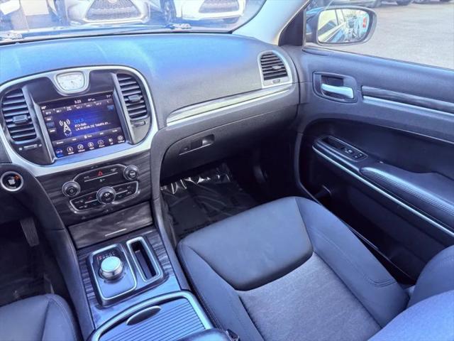 2019 Chrysler 300 Touring