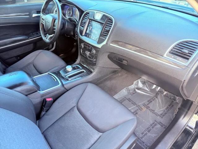 2019 Chrysler 300 Touring