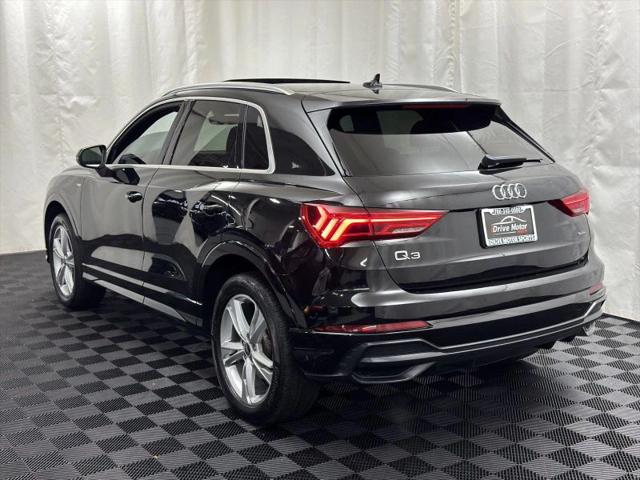 2022 Audi Q3 Premium 45 TFSI S line quattro Tiptronic