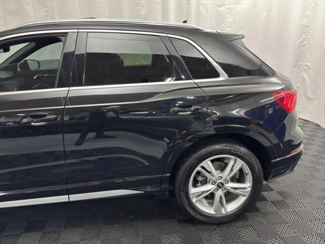 2022 Audi Q3 Premium 45 TFSI S line quattro Tiptronic