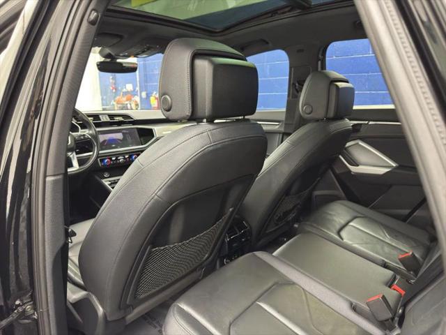 2022 Audi Q3 Premium 45 TFSI S line quattro Tiptronic
