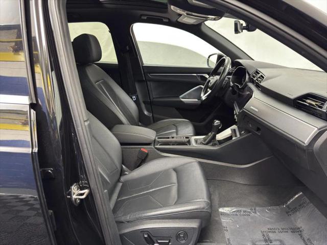 2022 Audi Q3 Premium 45 TFSI S line quattro Tiptronic
