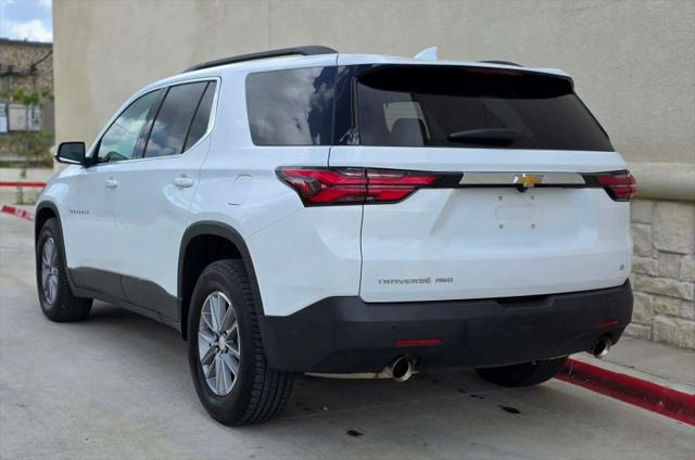 2022 Chevrolet Traverse AWD LT Cloth