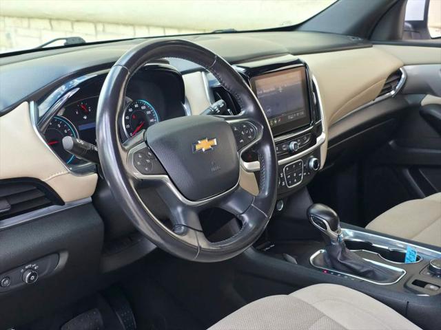 2022 Chevrolet Traverse AWD LT Cloth