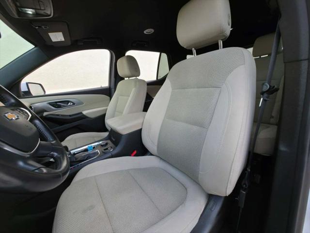 2022 Chevrolet Traverse AWD LT Cloth