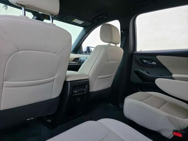 2022 Chevrolet Traverse AWD LT Cloth