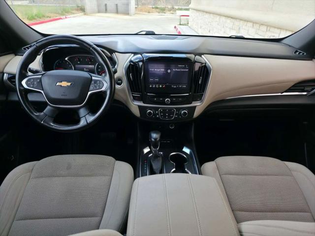 2022 Chevrolet Traverse AWD LT Cloth