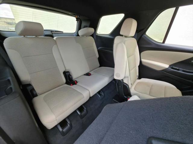2022 Chevrolet Traverse AWD LT Cloth