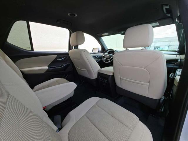 2022 Chevrolet Traverse AWD LT Cloth