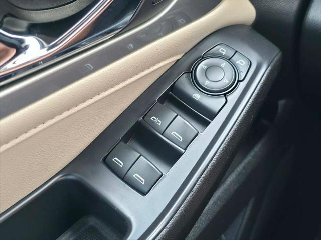 2022 Chevrolet Traverse AWD LT Cloth