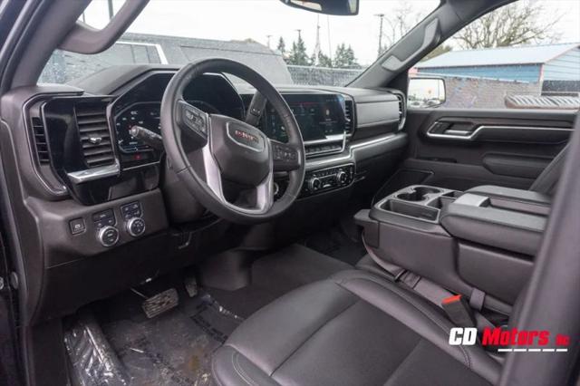 2025 GMC Sierra 1500 4WD Crew Cab Short Box SLT