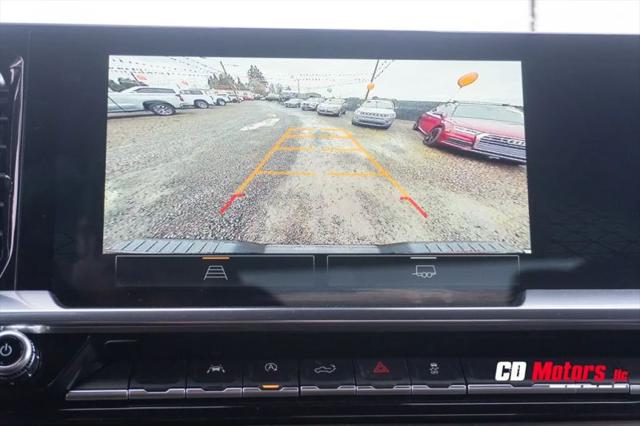 2025 GMC Sierra 1500 4WD Crew Cab Short Box SLT
