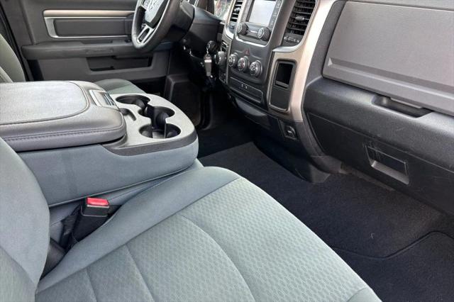 2017 Ram 1500 SLT Quad Cab 4x4 64 Box