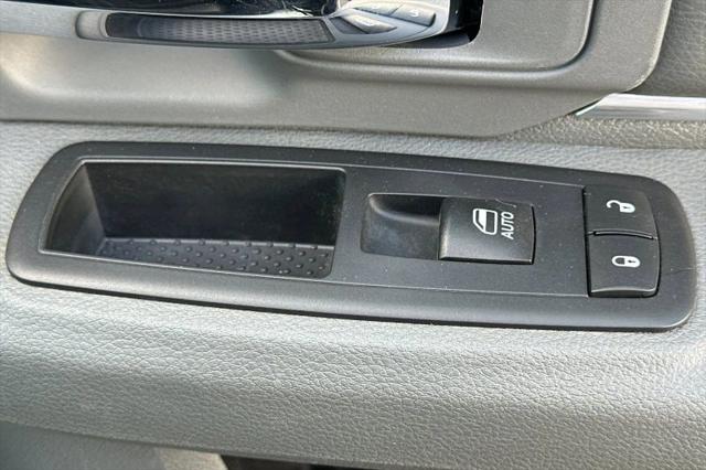 2017 Ram 1500 SLT Quad Cab 4x4 64 Box
