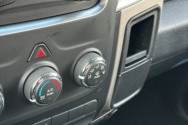 2017 Ram 1500 SLT Quad Cab 4x4 64 Box
