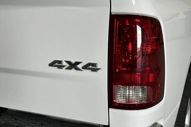 2017 Ram 1500 SLT Quad Cab 4x4 64 Box