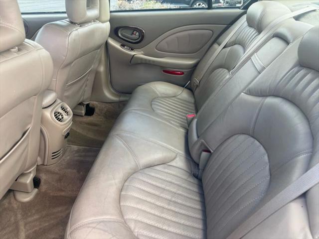 2001 Pontiac Bonneville SLE