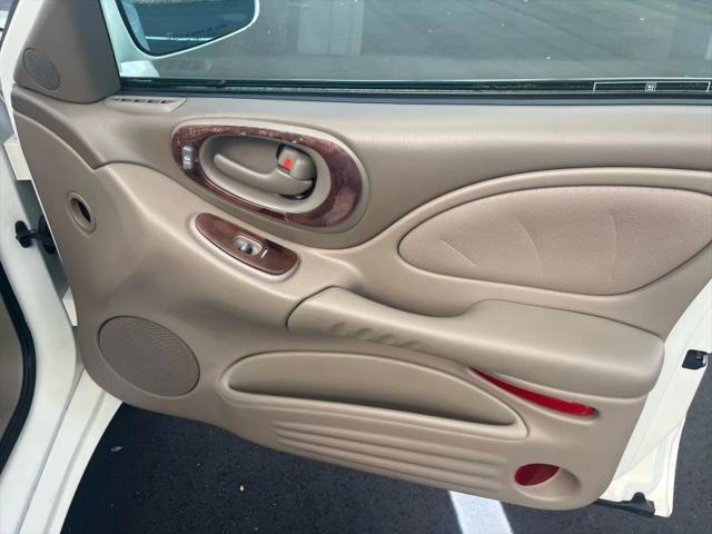 2001 Pontiac Bonneville SLE
