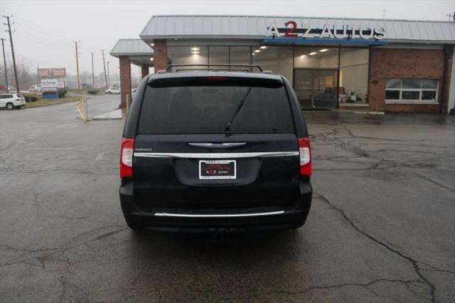 2011 Chrysler Town & Country Touring-L