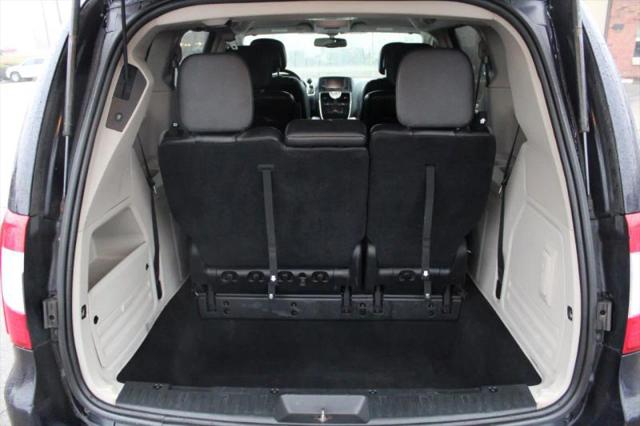 2011 Chrysler Town & Country Touring-L