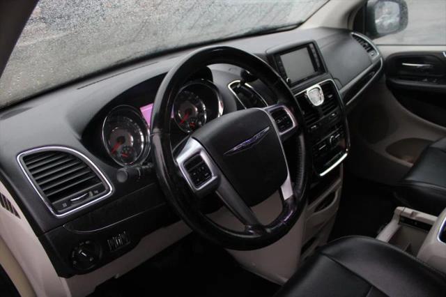 2011 Chrysler Town & Country Touring-L