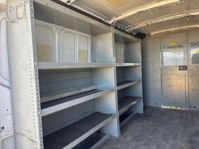 2015 Ford Transit Medium Roof w/Sliding Side Door w/LWB