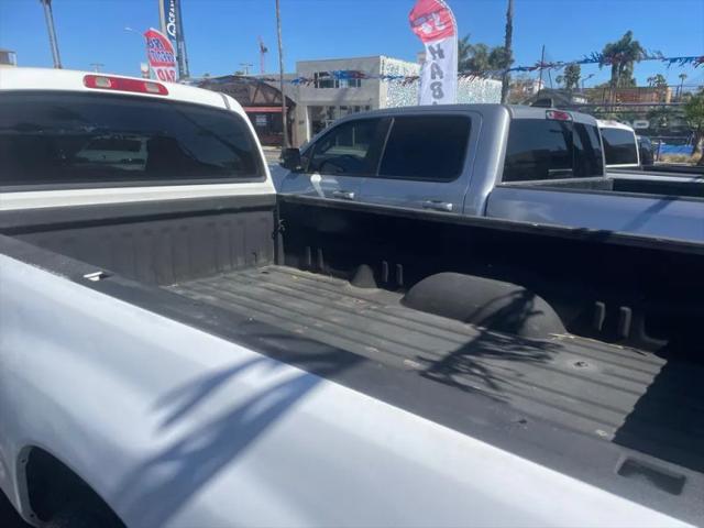 2000 Toyota Tundra Base
