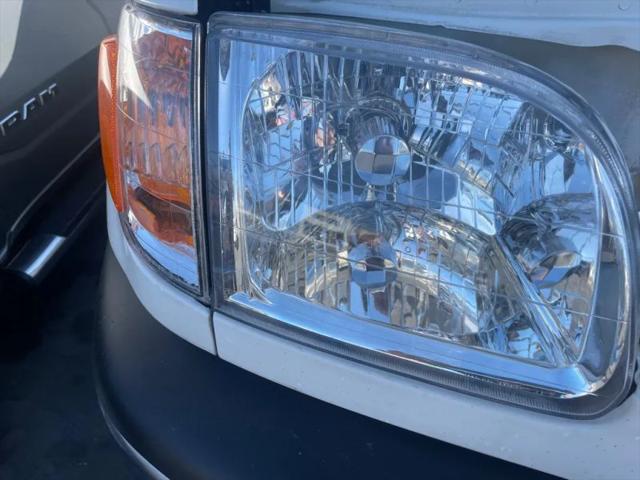 2000 Toyota Tundra Base