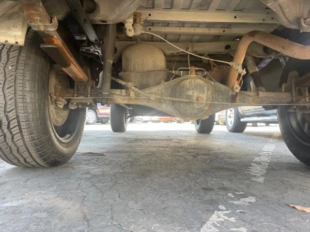 2000 Toyota Tundra Base
