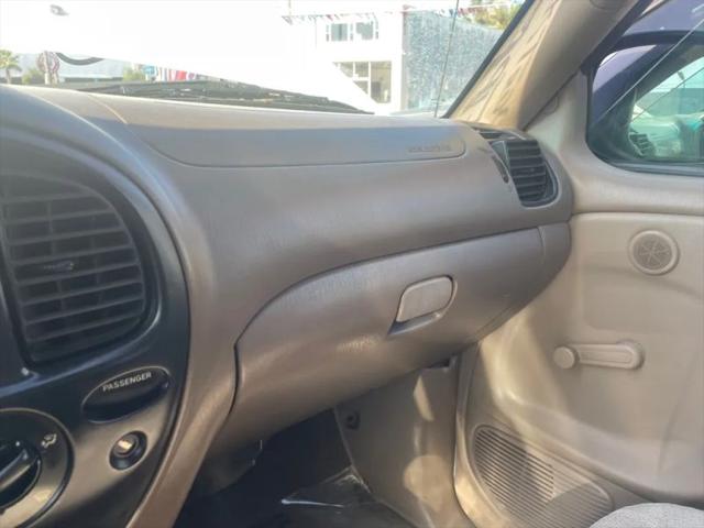 2000 Toyota Tundra Base