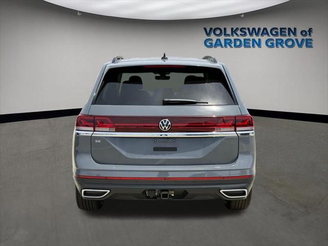 2026 Volkswagen Atlas SE with Technology