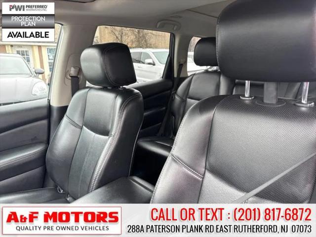2017 Nissan Pathfinder Platinum
