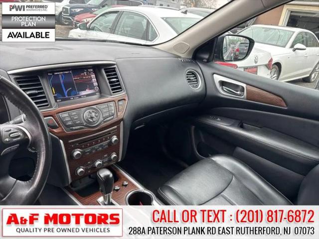 2017 Nissan Pathfinder Platinum