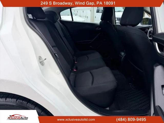 2015 Mazda Mazda3 i Sport