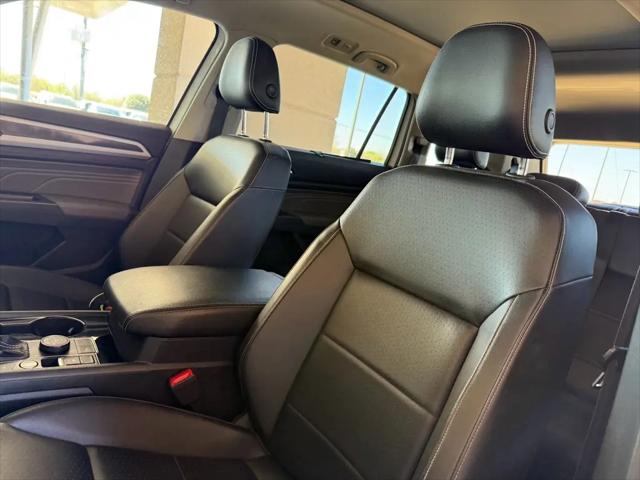 2023 Volkswagen Atlas 3.6L V6 SEL R-Line Black