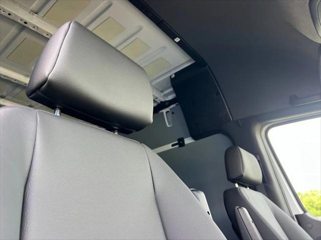 2026 Mercedes-Benz Sprinter 2500 Standard Roof 4-Cyl Diesel HO