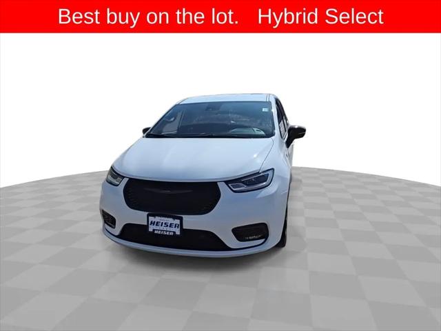 2024 Chrysler Pacifica Hybrid S Appearance Pkg