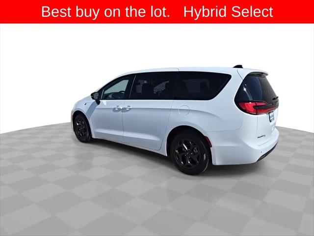 2024 Chrysler Pacifica Hybrid S Appearance Pkg