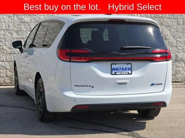 2024 Chrysler Pacifica Hybrid S Appearance Pkg