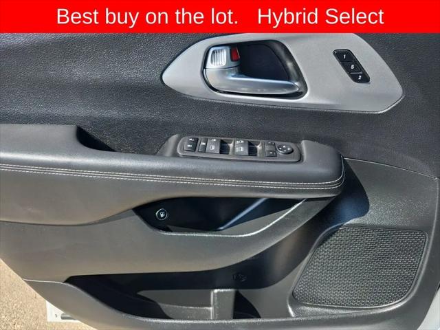 2024 Chrysler Pacifica Hybrid S Appearance Pkg
