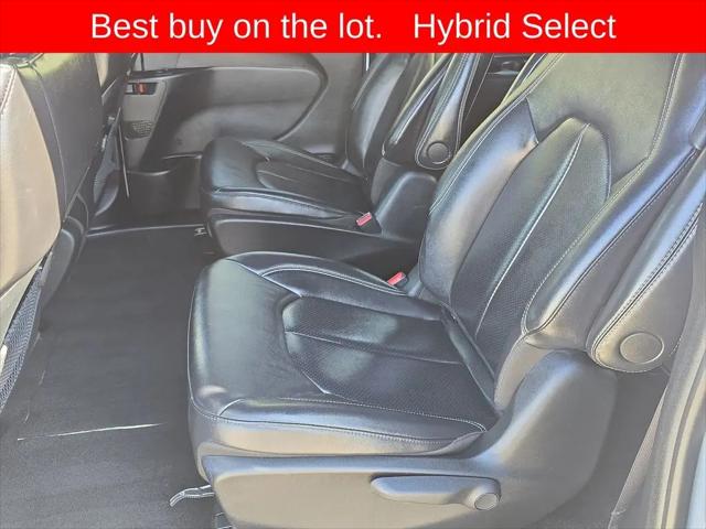 2024 Chrysler Pacifica Hybrid S Appearance Pkg