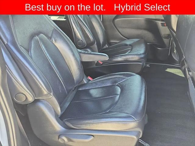 2024 Chrysler Pacifica Hybrid S Appearance Pkg