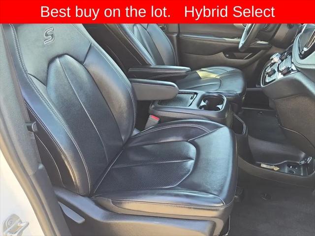 2024 Chrysler Pacifica Hybrid S Appearance Pkg