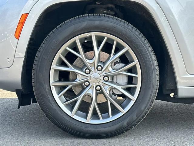 2025 Jeep Grand Cherokee Summit 4x4