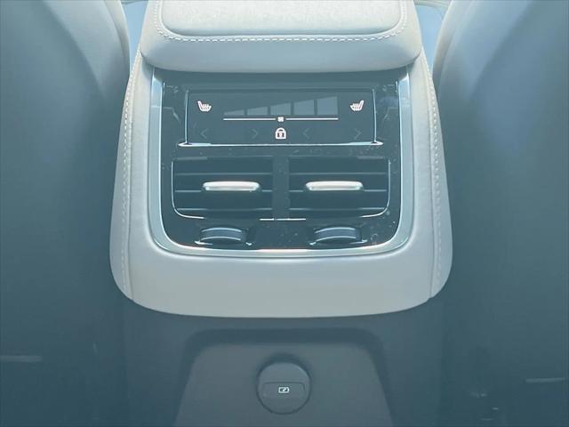 2026 Volvo XC90 Plug-In Hybrid Ultra Dark Theme, T8 AWD, Electric/Gasoline, 7 Seats