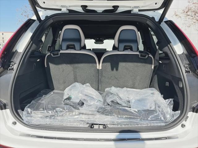 2026 Volvo XC90 Plug-In Hybrid Ultra Dark Theme, T8 AWD, Electric/Gasoline, 7 Seats
