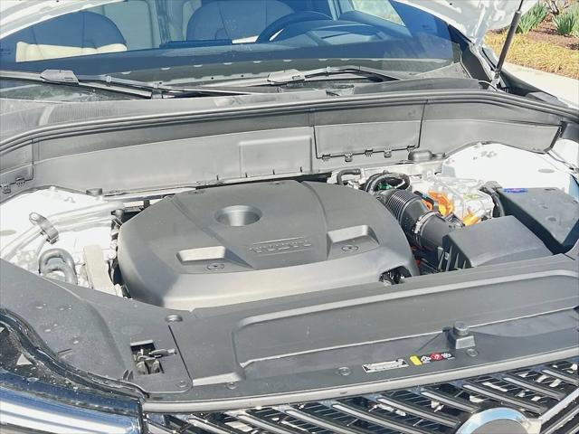 2026 Volvo XC90 Plug-In Hybrid Ultra Dark Theme, T8 AWD, Electric/Gasoline, 7 Seats