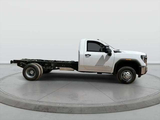 2026 GMC Sierra 3500HD Pro