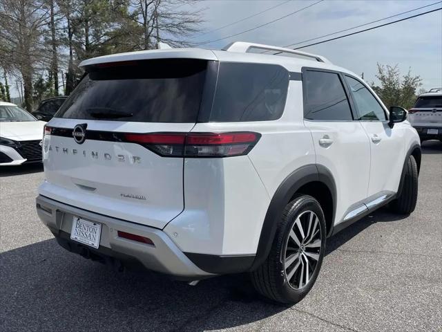 2025 Nissan Pathfinder Platinum FWD