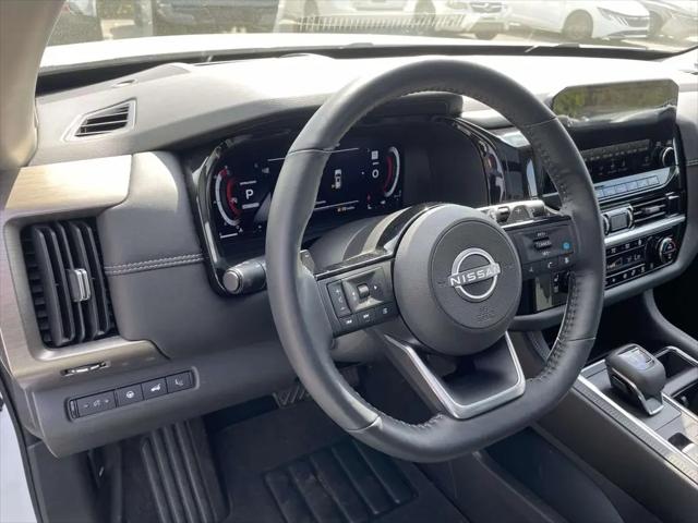 2025 Nissan Pathfinder Platinum FWD